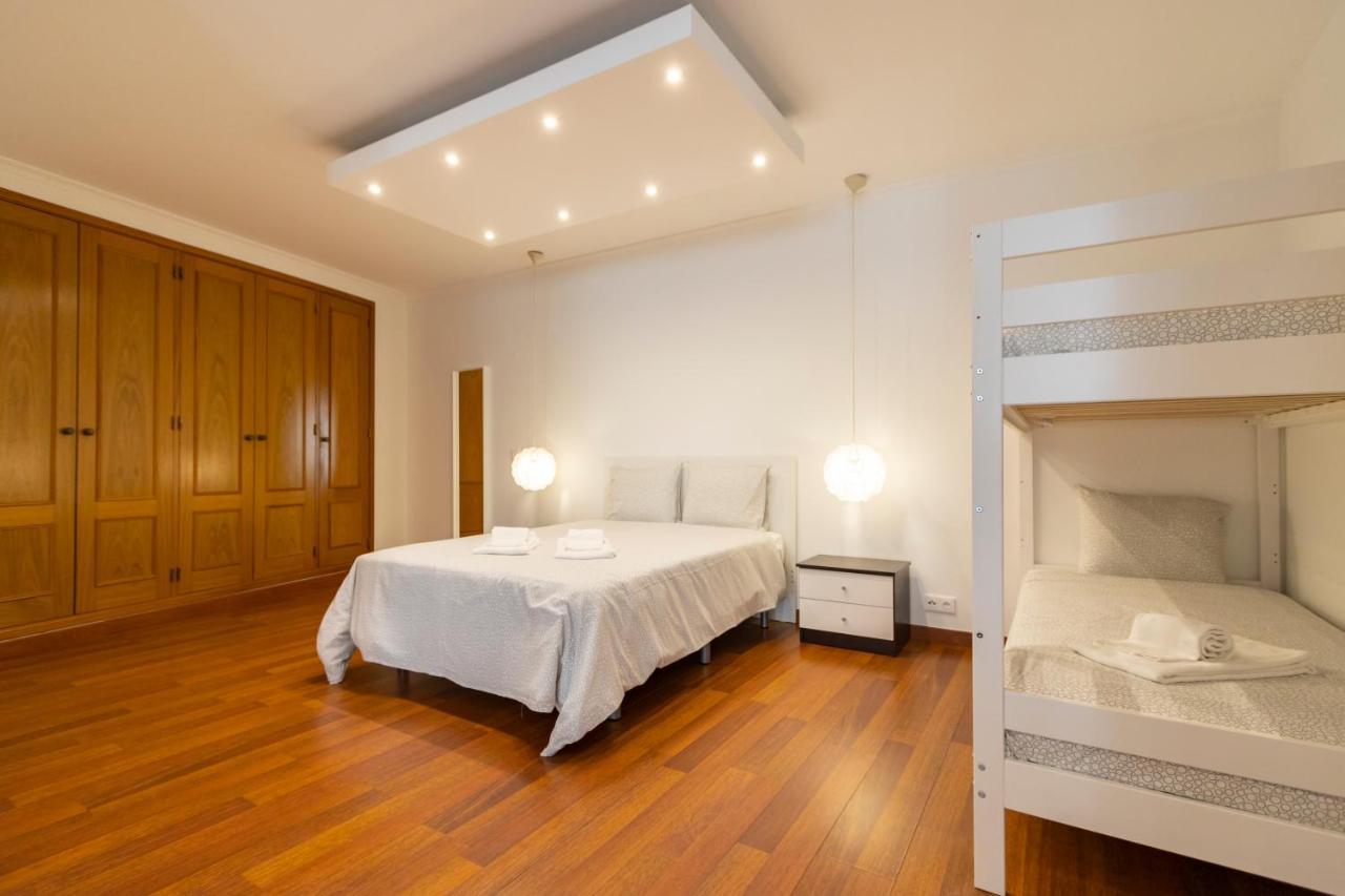 Spaceful Apartment In Albufeira Exterior photo